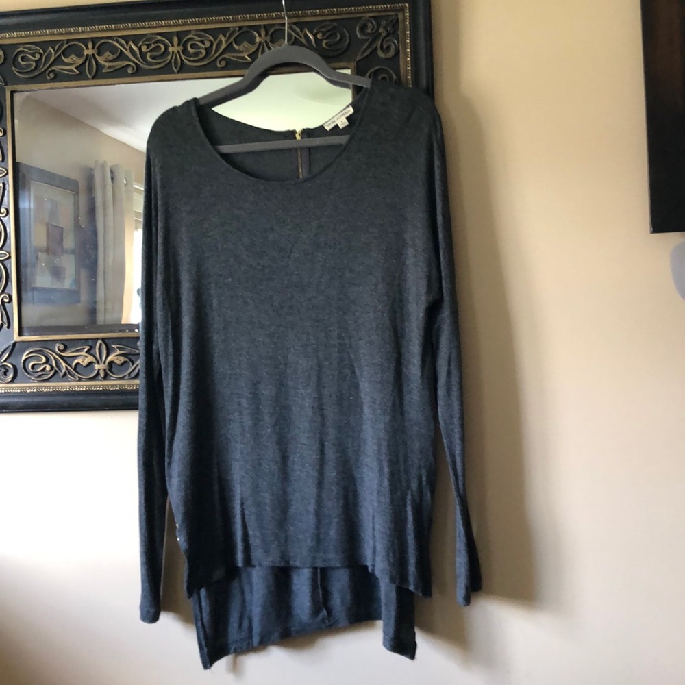 Long‎ sleeves top